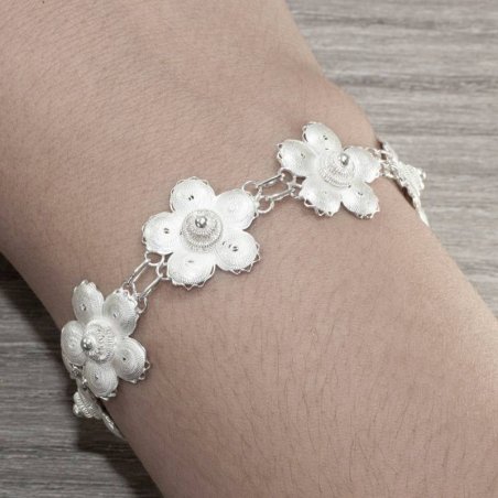 Pulsera flores de filigrana cordobesa Plata de Ley