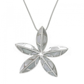 Collar flor de nácar blanco