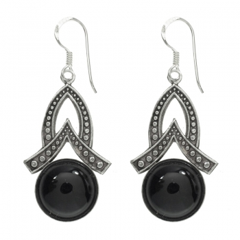 Pendientes con piedra circular y base punteada