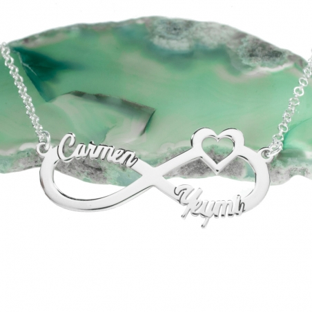 Collar infinito nombres personalizados con corazón