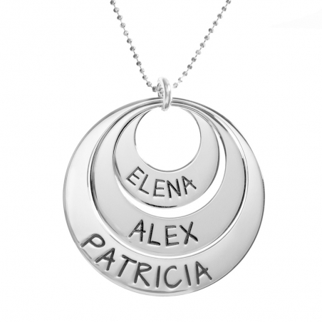 Collar triple círculo con nombre personalizado