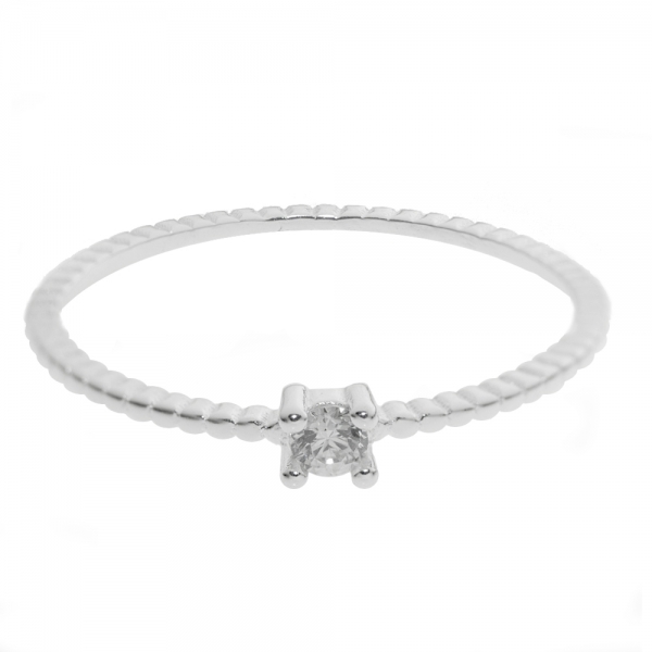 Anillo plano estilo solitario